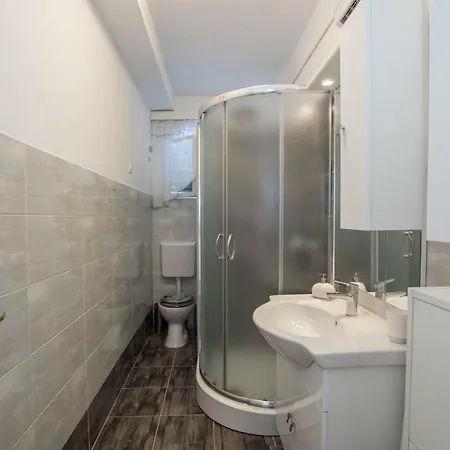 Cherie Apartment